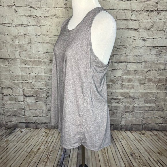 Athleta Essence Vital Gray Tie Back Athletic Workout Tank‎ Size Medium - Picture 2 of 10